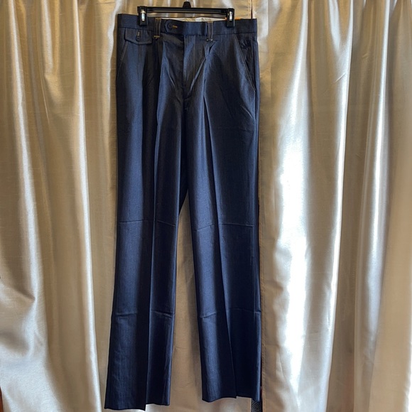 Pants suit - Picture 9 of 17